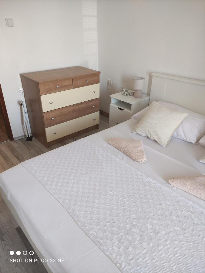 Apartmani Lana Шибеник Экстерьер фото